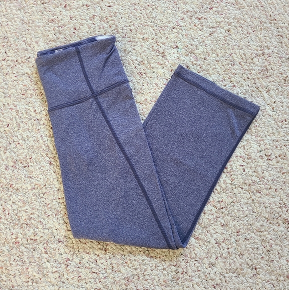 Lululemon Gather & Crow Crop Leggings Size 2 - Picture 1 of 7